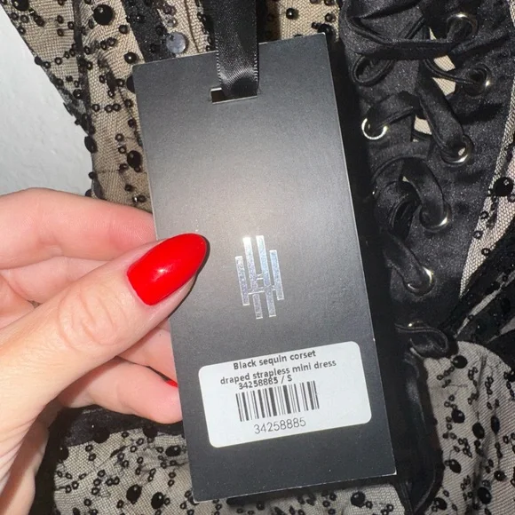 Heiress Beverly Hills Dress - Picture 9 of 10